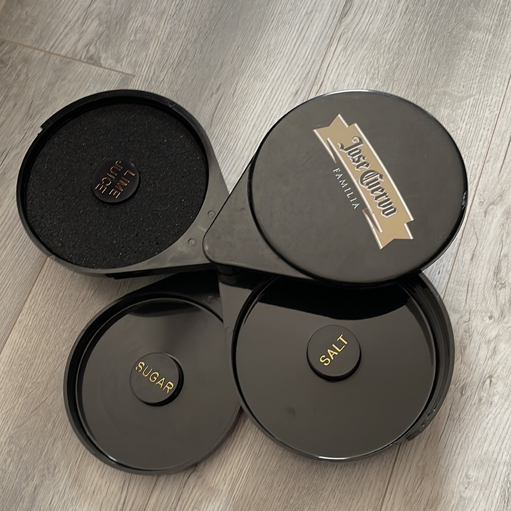 Jose Cuervo alcohol margarita or Caesar  rim kit.